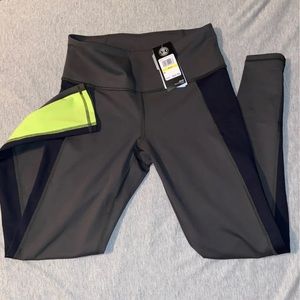 Under Armour HeatGear leggings (M)